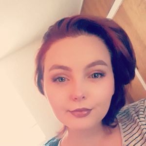 Meet your Posher, Liz